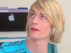 Cute legal age teenager 18+ chaps fuck in school