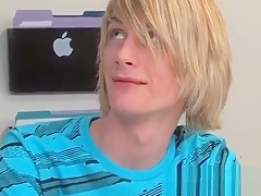 Cute legal age teenager 18+ chaps fuck in school
