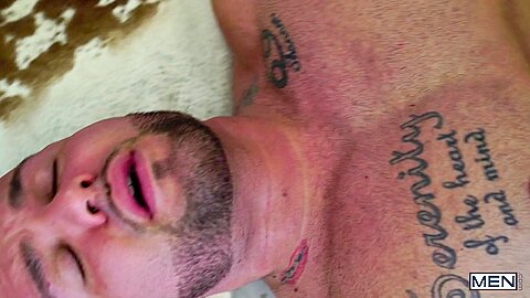 Diego Sans & Julian Knowles in Stalked - MenNetwork