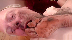 Dirty Feet cleaning