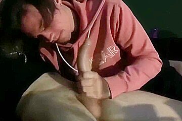 Drank And Suck A Huge Cock At A Gay Party  Real