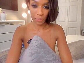 Dulce gorgeous ebony jugs beautiful big boobs