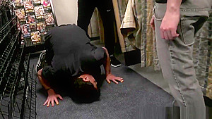 Ebony Kinsley Karter Receives Facial Cumshots After Gloryhole Creampie