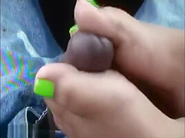 Ebony car footjob