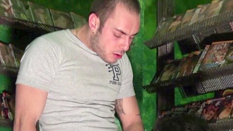 Emilio fucked by Macanao Ttorres - CrunchBoy