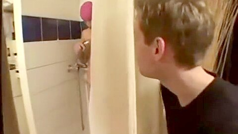 FRENCH GUYS FUCK IN THE SHOWER