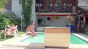Fabrizzio fucked by Anthony Cruz in the swimming pool - CrunchBoy