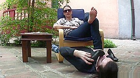 Foot Worship Under Feet Humiliation sniff shoes