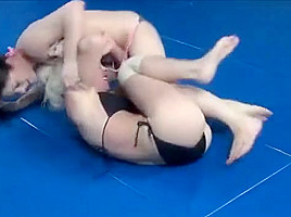 Fuck Towards A Mutual Orgasm In Catfight