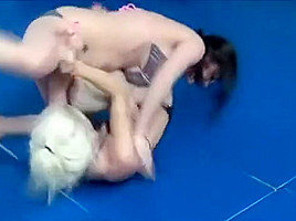 Fuck Towards A Mutual Orgasm In Catfight