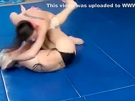 Fuck Towards A Mutual Orgasm In Catfight