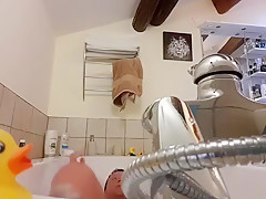 Gay captures nude young Twink Boy ass in soapy bath