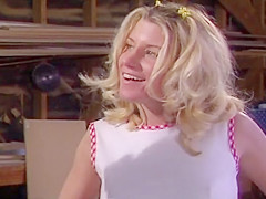 Girl Next Door Summer Show Slutty Side To Her Neighbor