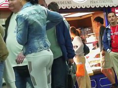 Girl's perky ass in sport tights street video