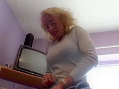 Good Looking German Lady Pleasing A Cock With Her Amazing Moves