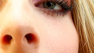 Gorgeous Euro Babe Solo Pink Pussy Close-ups Masturbation