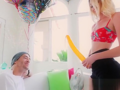 Gorgeous babe Kenzie Kai bangs her new lover with a big cock