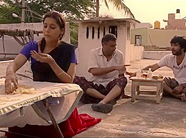 Guntur talkies- Rashmi Gautam