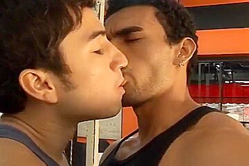 Guy Friend Shows Up For Gay Sex At The Gym