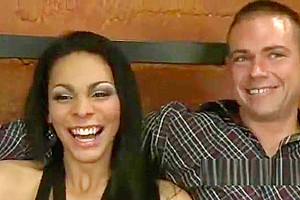 Guy sucks a dick and fucks up the ass tranny