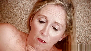 Guy works on horny mature pussy