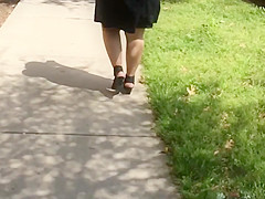 HUGE LATINA BUTTCHEEKS 4