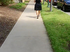 HUGE LATINA BUTTCHEEKS 4