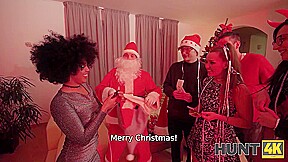 HUNT4K  Santa Sex with Selva Lapiedra