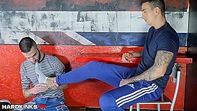 HardKinks - Feet licker and cock sucker