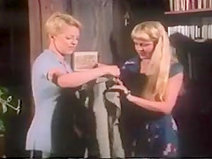 Holmes cocks Peg & her willing friend