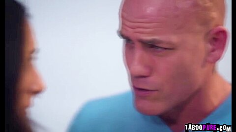 Horny Stepdad Fucks His Stepdaughter Kia With Derrick Pierce