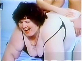 Horny playboy enjoys thrusting it up this chunky woman's cumhole