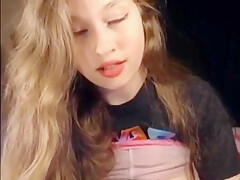 Hot Cam Girl Suck And Anal Fucks A Dildo