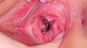 Hot Czech Chick Spreads Her Narrow Slit To The Extreme33wah