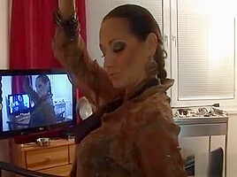 Hot Sweetheart Gets Down On All Fours And Gets Banged Hard