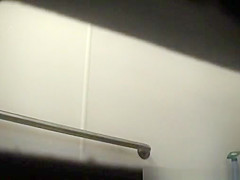 Hot US girl peeing 3