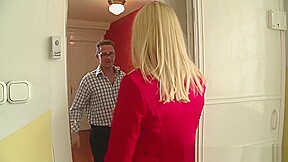 Hot blonde fucked in the ass by her shrink