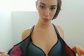 Hot horny stoni ray fuck her pussy on cam