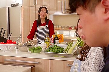 Huntb-660 When I Attended A Cooking Class Full Of Young