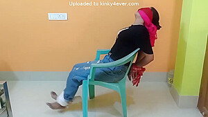 Husbad Ties Wife Escape Challenge