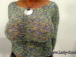 I Flash My Mature Big Boobies For My Fans