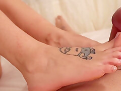 I Got The Most Sensual Footjob Ever!