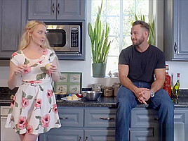 I Was Horny So I Fucked My Gfs Stepsis In The Kitchen