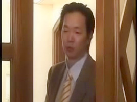 Japanese Housewife cheats on her Spouse
