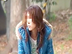 Japanese babe public pee