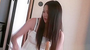 Japanese babe solo toying