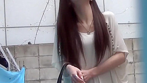 Japanese skank pissing