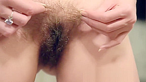 Jeanette strips naked in front of her mirror