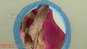 Jessica Fox In Fucks A Guy Through A Glory Hole