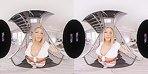 Kayley Gunner - VRHush
